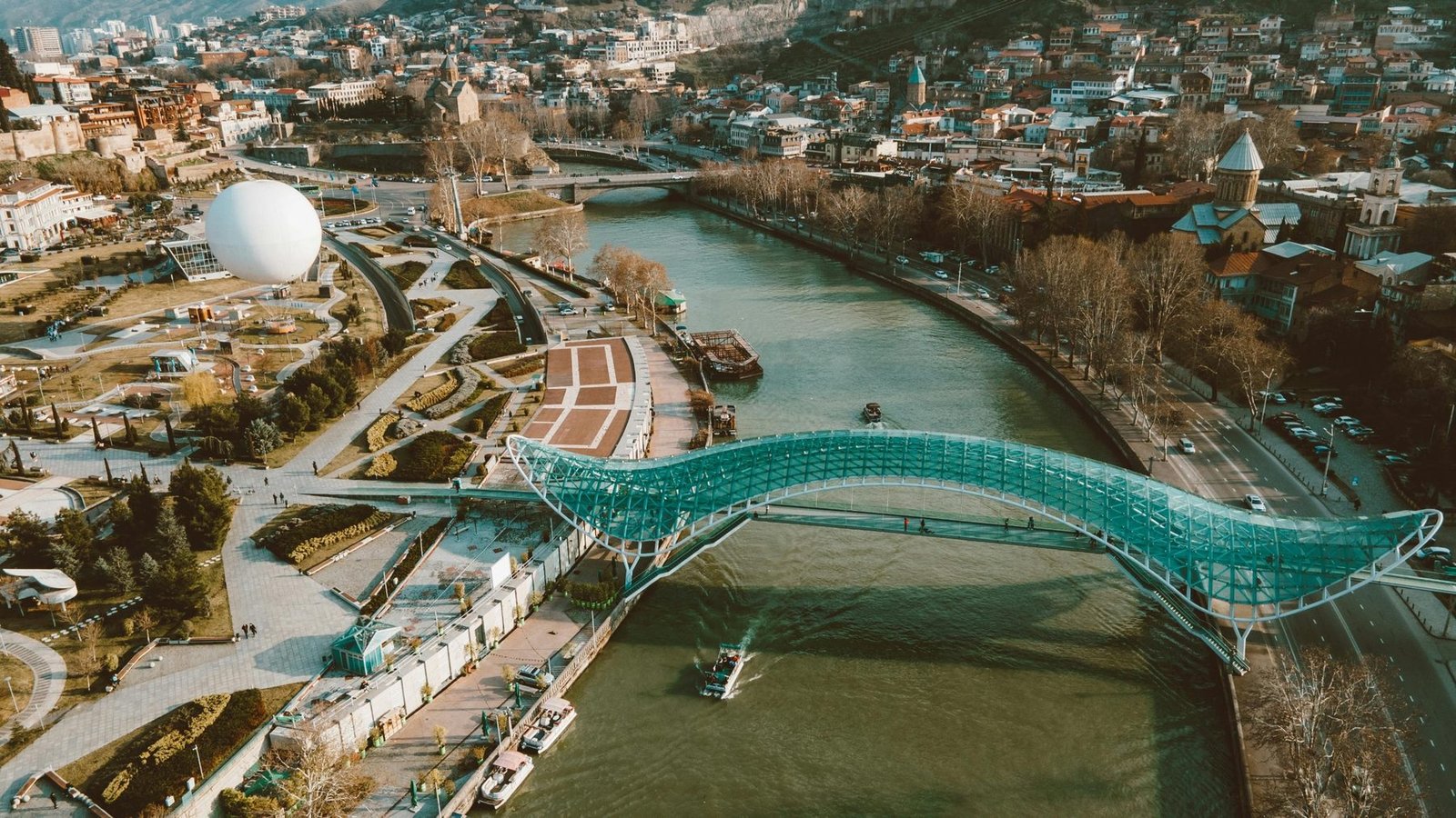 Tbilisi Boat Tour on the Mtkvari River